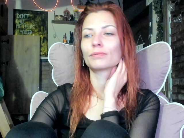 karo131324 live cam on BongaCams