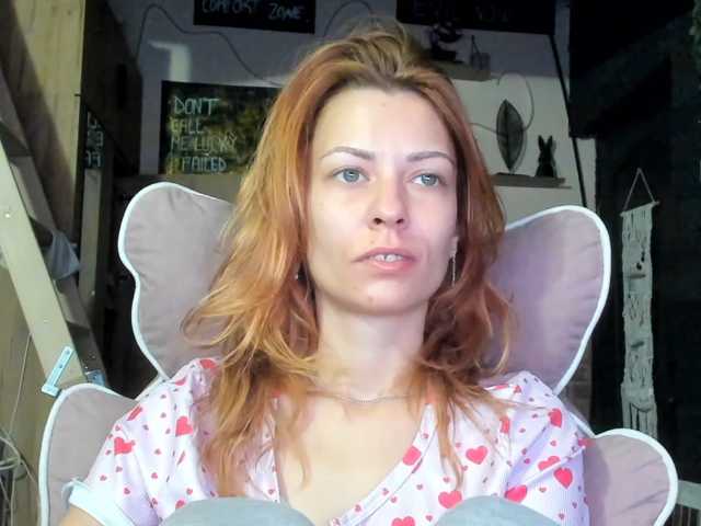 karo131324 live cam on BongaCams