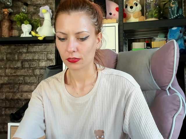 karo131324 live cam on BongaCams