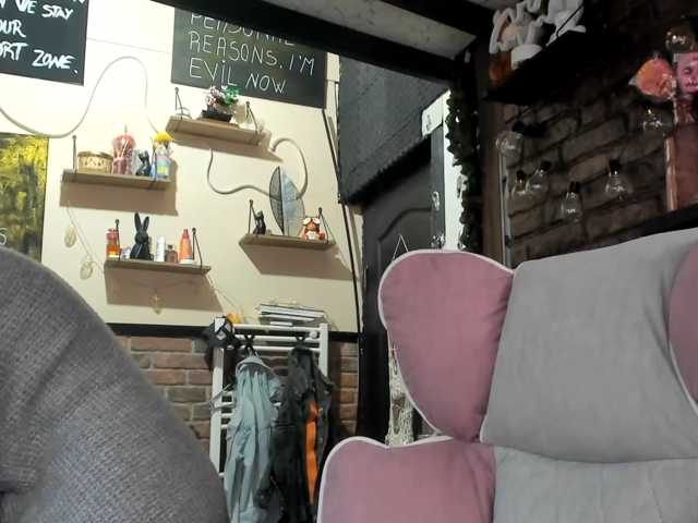 karo131324 live cam on BongaCams