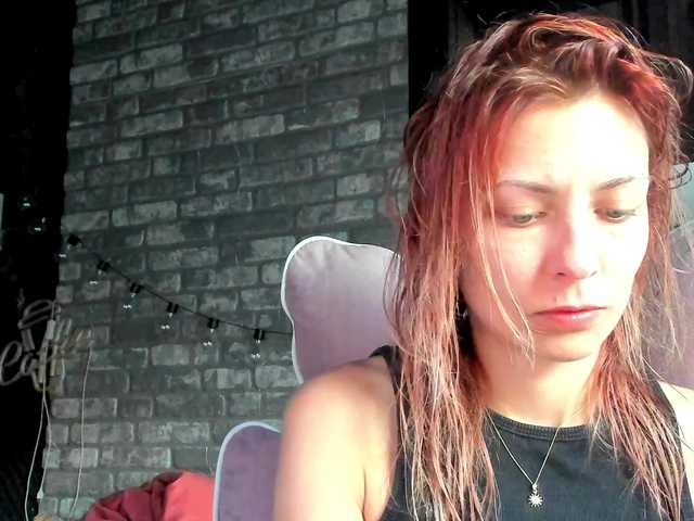 karo131324 live cam on BongaCams