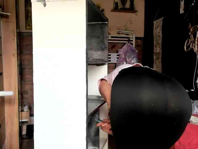 This model is live right now. karo131324