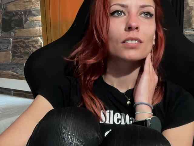 karo131324 webcam