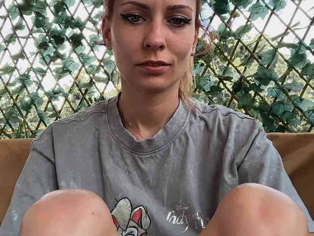 karo131324 webcam