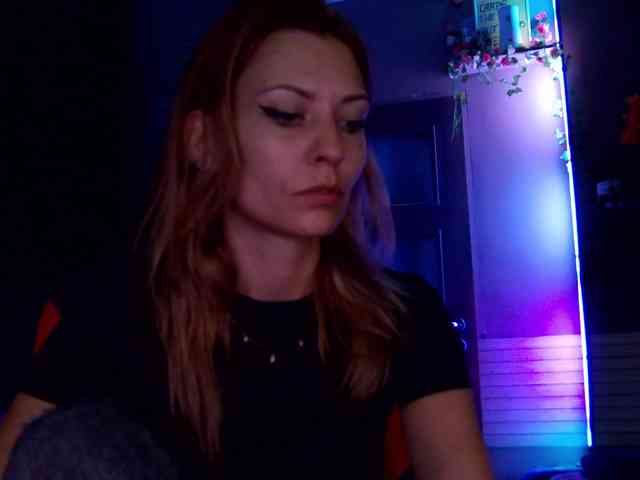 karo131324 webcam
