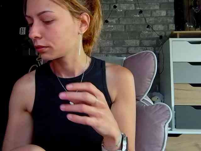 karo131324 webcam