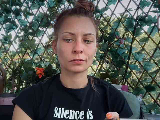 karo131324 webcam
