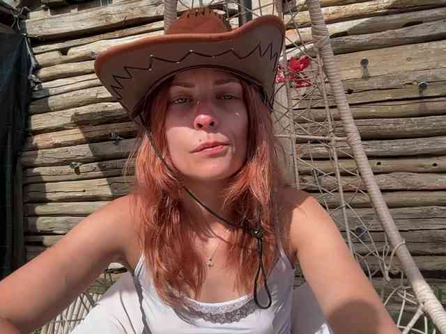 karo131324 webcam