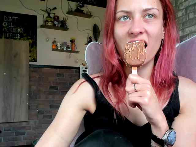 karo131324 webcam