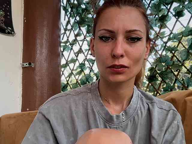 karo131324 webcam