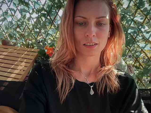 karo131324 webcam