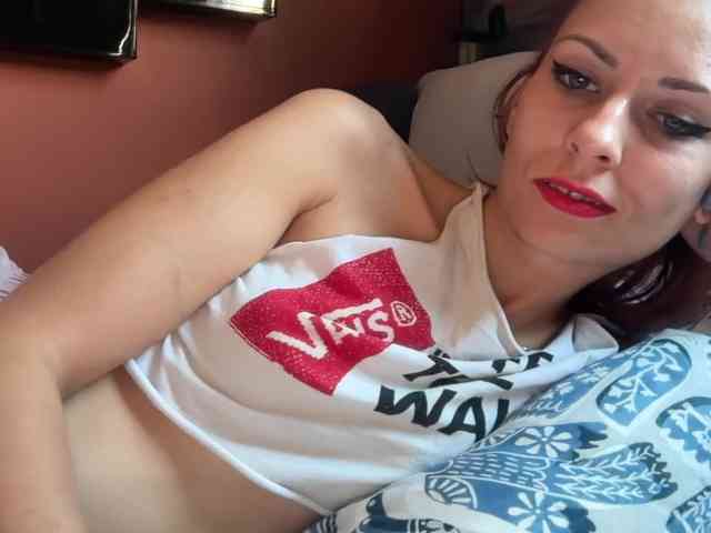 karo131324 webcam