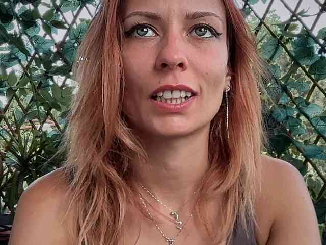 karo131324 webcam