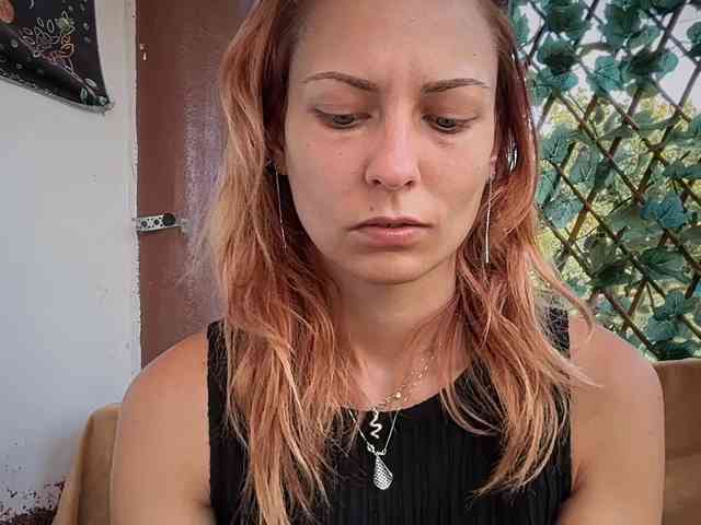 karo131324 webcam