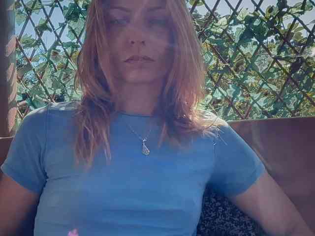 karo131324 webcam