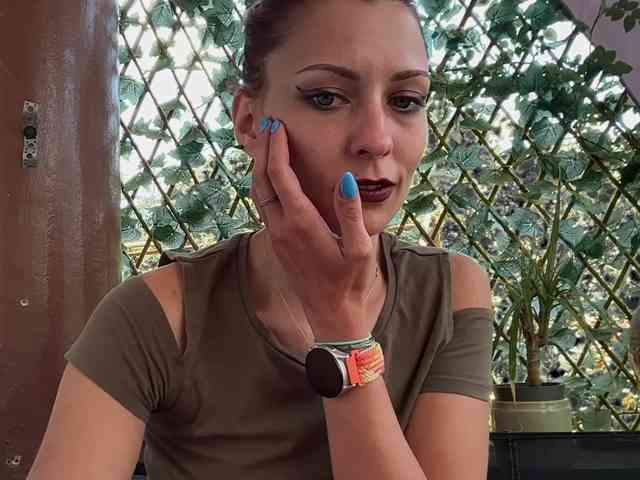 karo131324 Live Webcam on BongaCams