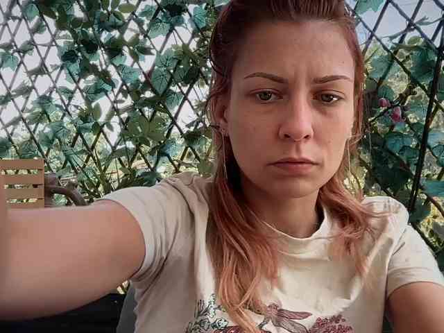 karo131324 webcam