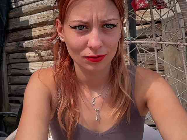 karo131324 webcam