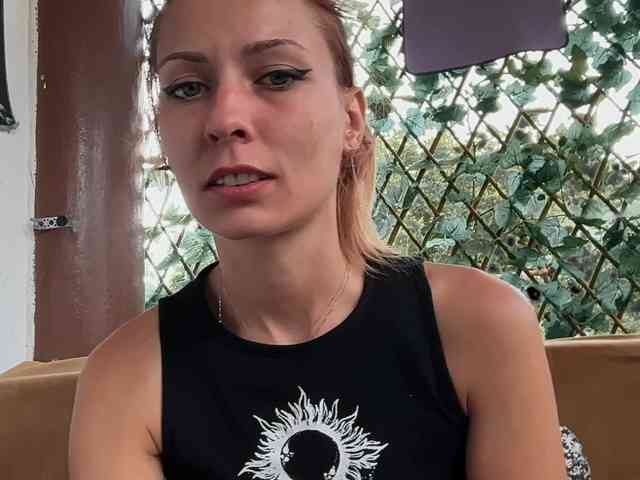 karo131324 webcam