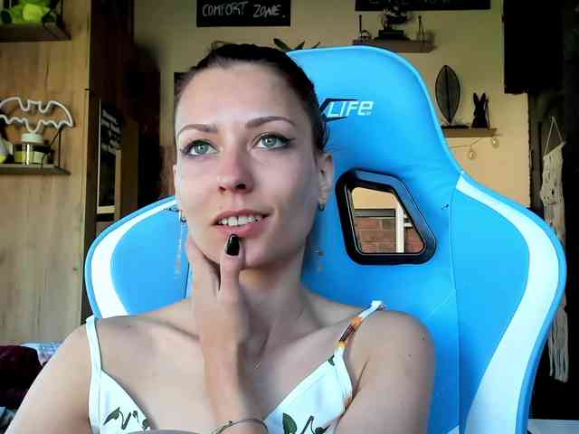 karo131324 webcam