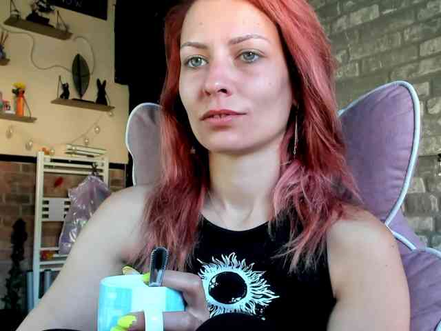 karo131324 Live Webcam on BongaCams