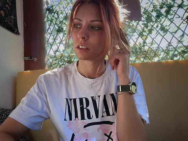 karo131324 webcam