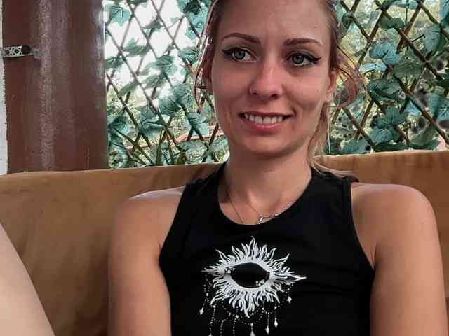 karo131324 webcam