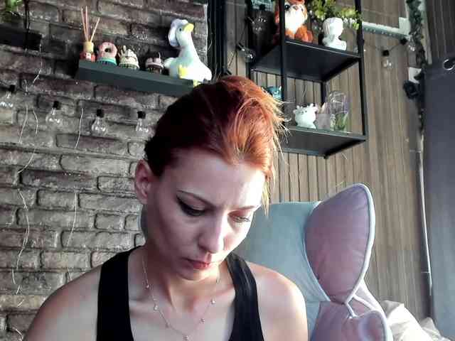 karo131324 Live Webcam on BongaCams