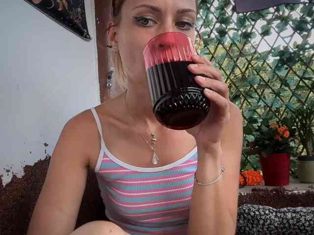 karo131324 webcam