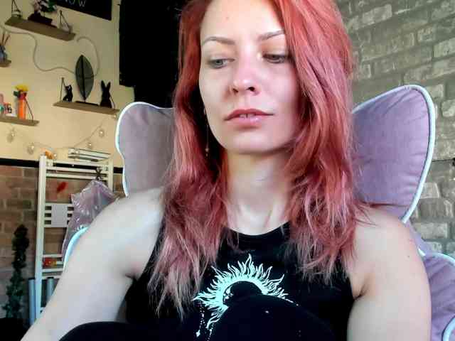 karo131324 Live Webcam on BongaCams
