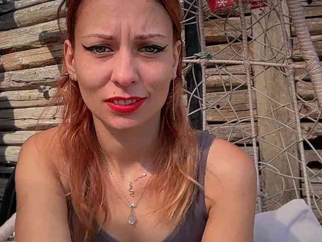 Karo131324's cam show statistics and live stream