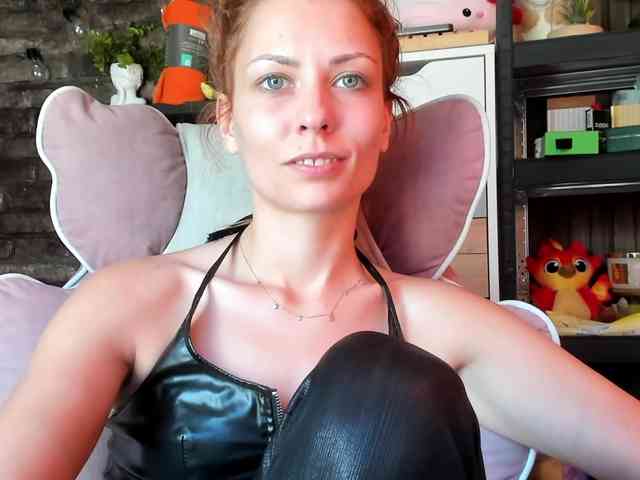karo131324 webcam