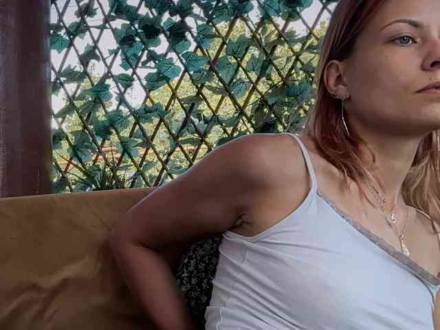 karo131324 webcam