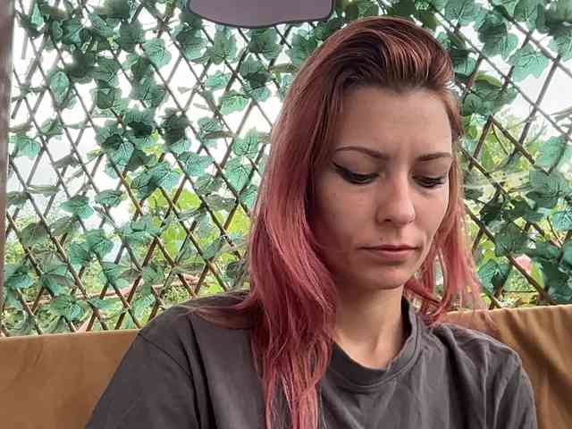 karo131324 webcam