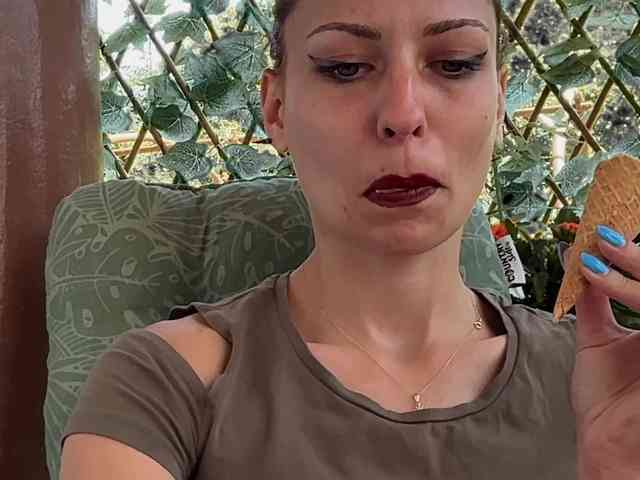 karo131324 webcam