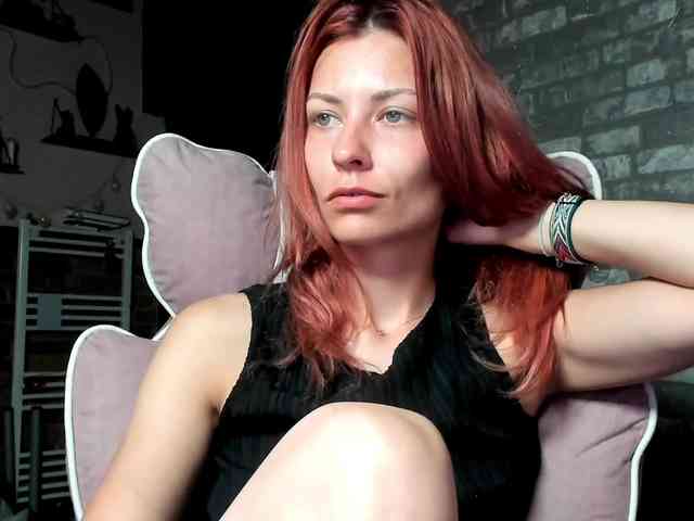karo131324 Live Webcam on BongaCams