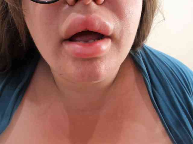 NinaDollBBW webcam