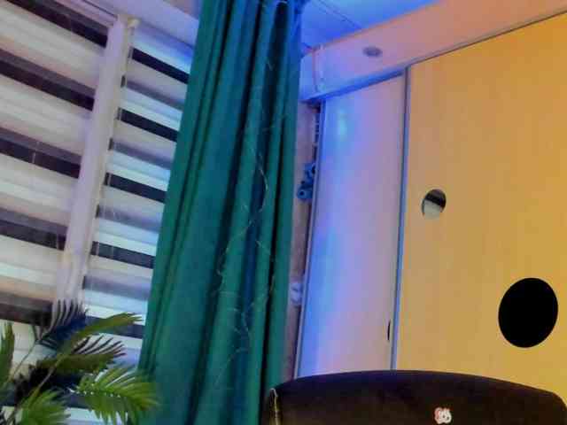 SallyNex4u webcam