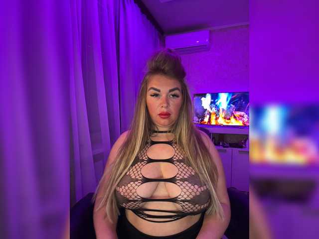 VictoriaDiamo live cam on BongaCams