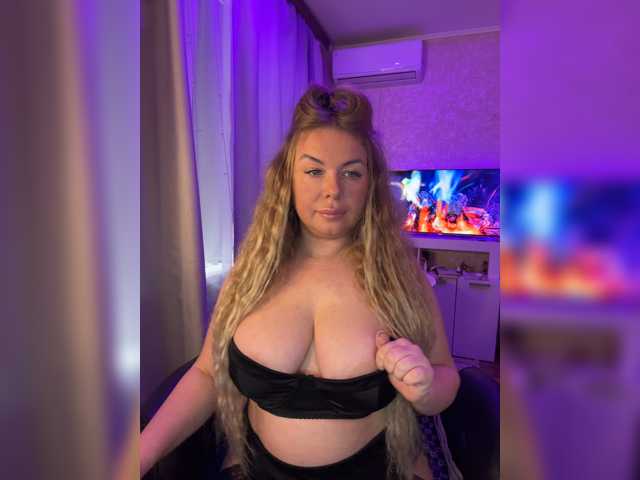 VictoriaDiamo live cam on BongaCams