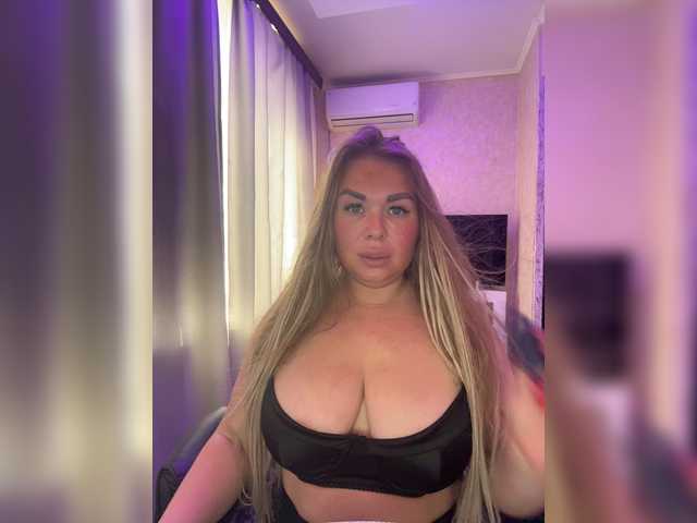 VictoriaFoxxx live webcam show