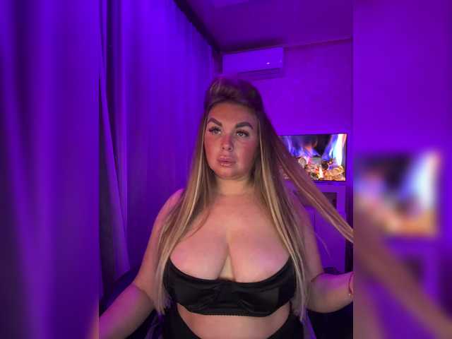 VictoriaDiamo live cam preview