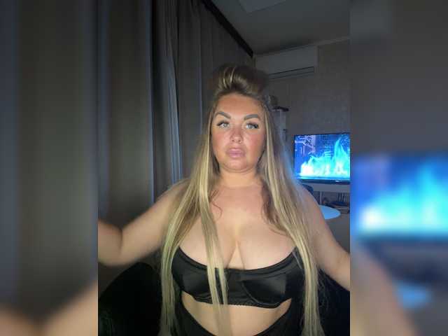 VictoriaDiamo live cam on BongaCams