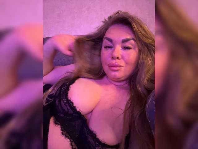 VictoriaDiamo live cam