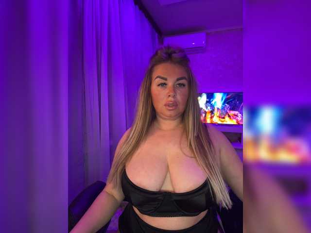 VictoriaDiamo live cam on BongaCams