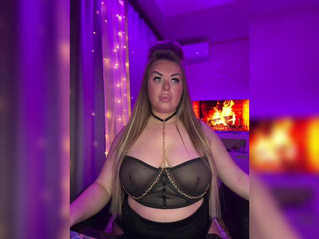 VictoriaDiamo's BongaCams show and profile