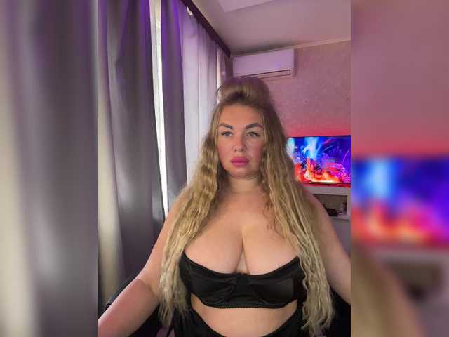 VictoriaDiamo live cam on BongaCams