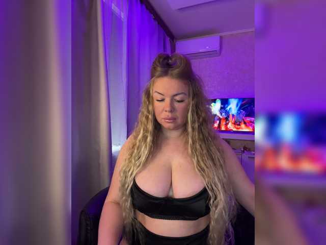 VictoriaDiamo live cam on BongaCams