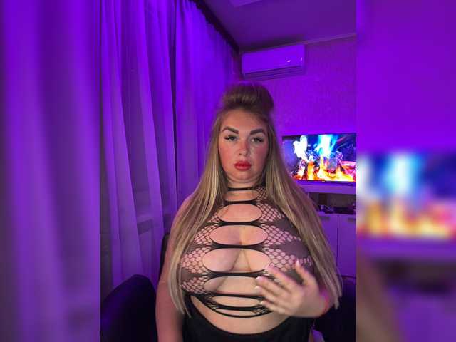 VictoriaDiamo live cam on BongaCams