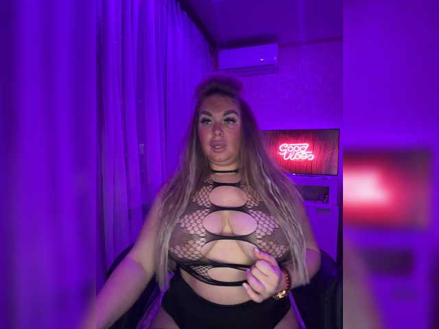 Live трансляция VictoriaFoxxx - slutnetki.online